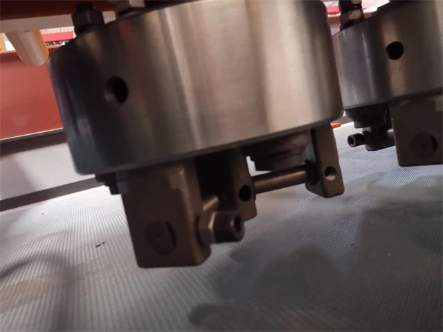 product-640-480 bush hammer machine
