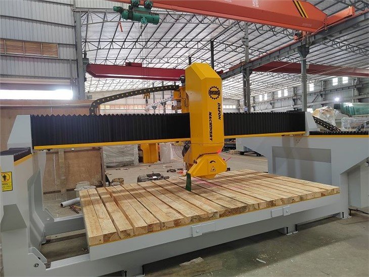 4 Axis integrated bridge cutting machine 